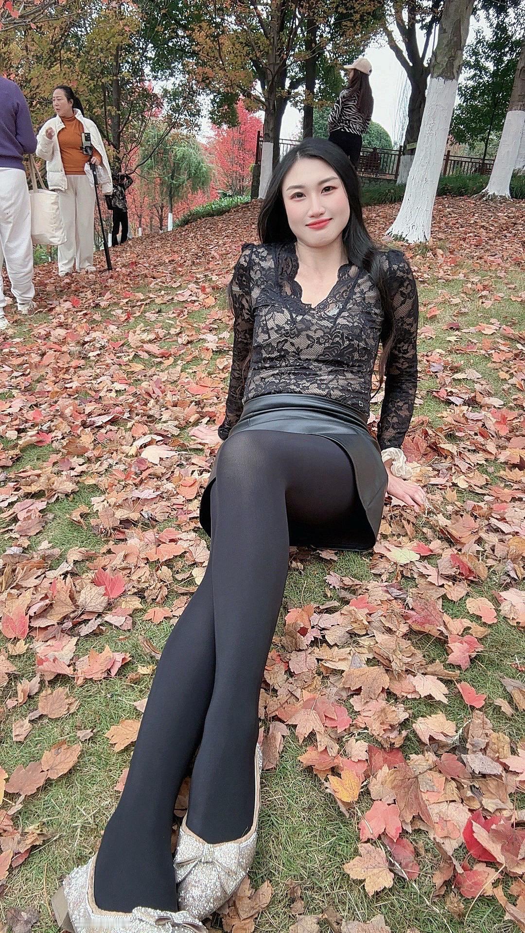 93年｜在线蹲正缘！拒绝虚头巴脑，只筛3类同频人
✅眼里有光有热爱，心里有梦肯发