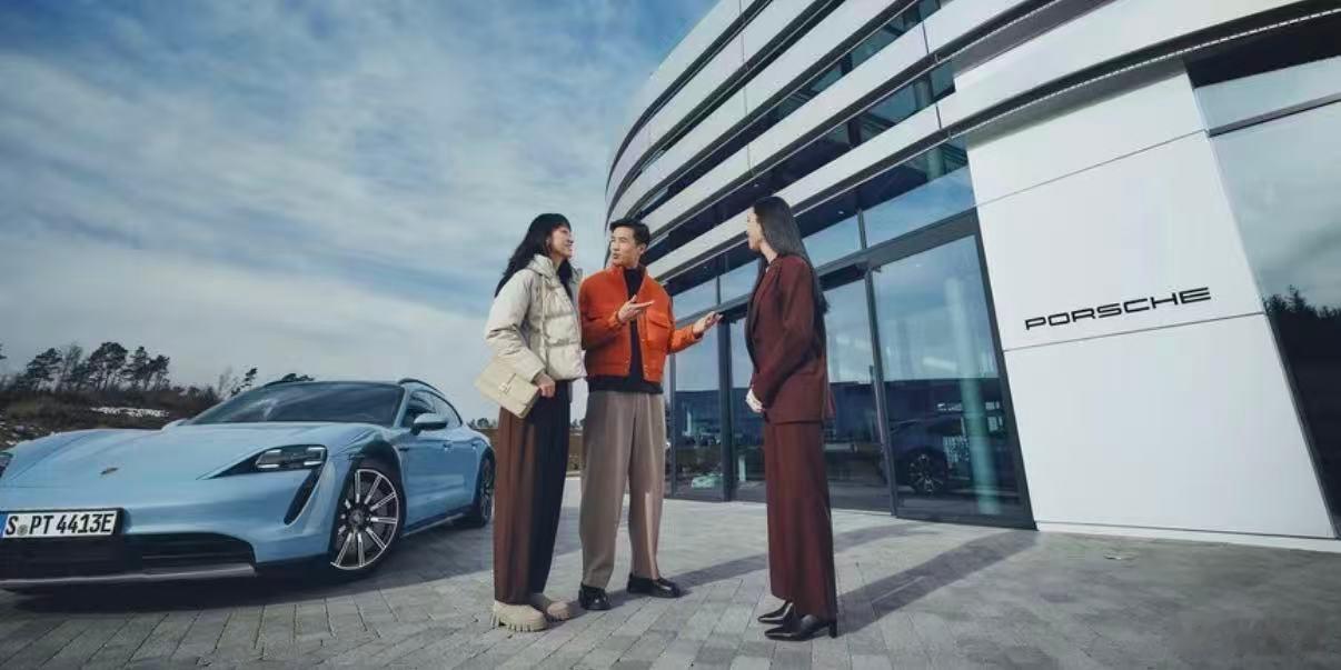 7月27日，新华社柏林电，豪华车企保时捷正式发布长期人力优化方案，计划至2035