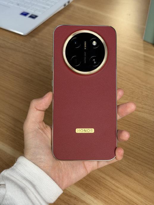 销量很高却没存在感？荣耀 X80 Pro Max 真实体验来了

上市一个多月，