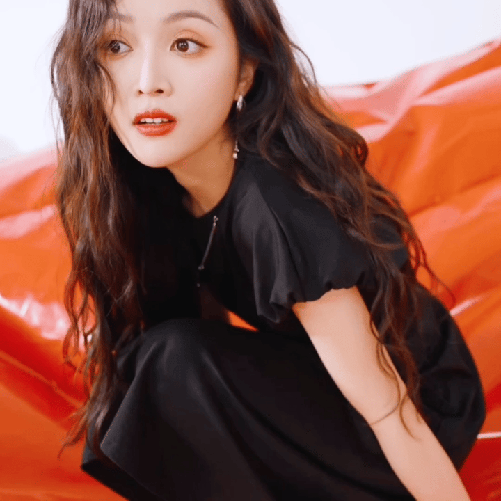 吴宣仪叶星星wxy吴宣仪有戏 朋友们今天也来跟俺like一下吧