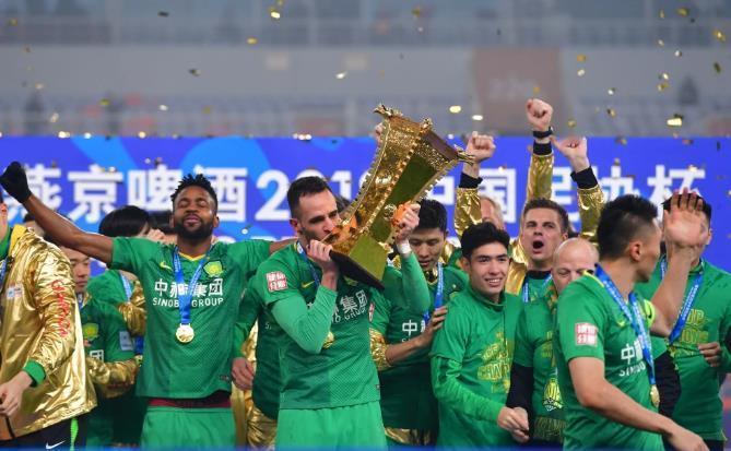 北京媒体认为北京国安将会夺得足协杯冠军！
理由就是：哀兵必胜！
足协杯决赛赛前，