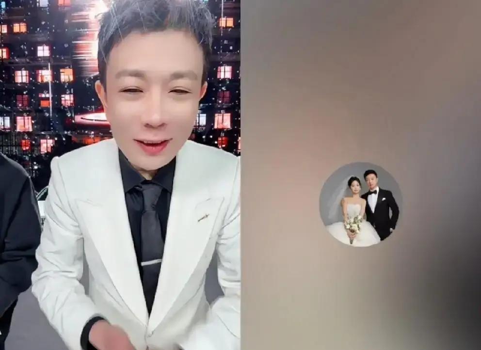 沉默4小时，辛巴一句话没骂
 
直播间300万人守着，等他开口。辛巴坐着不动，陈