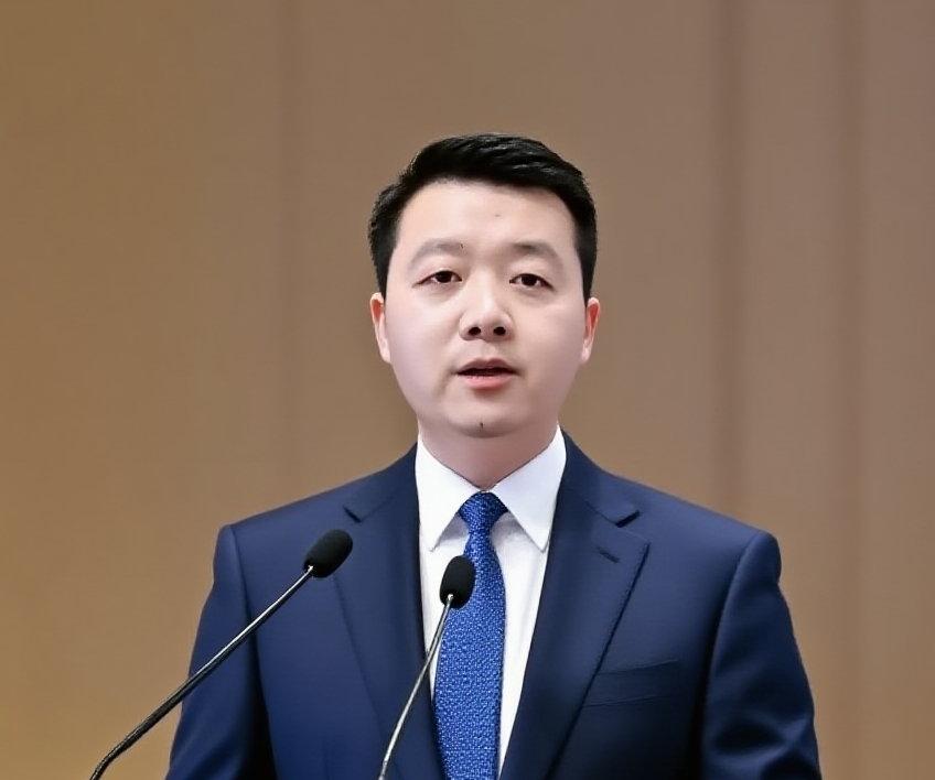 高市早苗此番涉台谬论，是赤裸裸的越线挑衅，严重冲击中日关系根基！对这等公然背信、