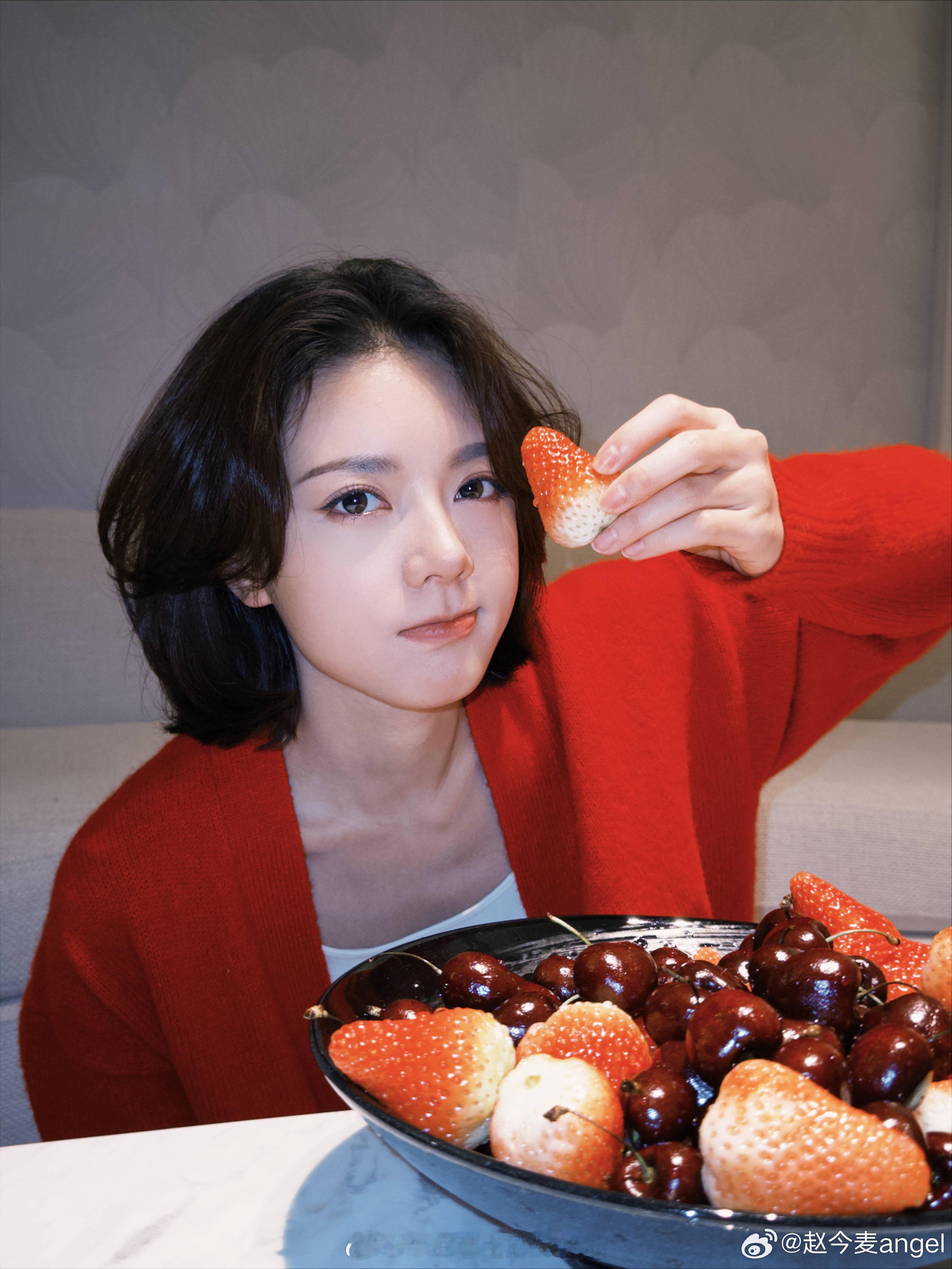 网友拉表对比了张婧仪和赵今麦过往合作过的男主，在看谁的资源更好只能说两个人的男主