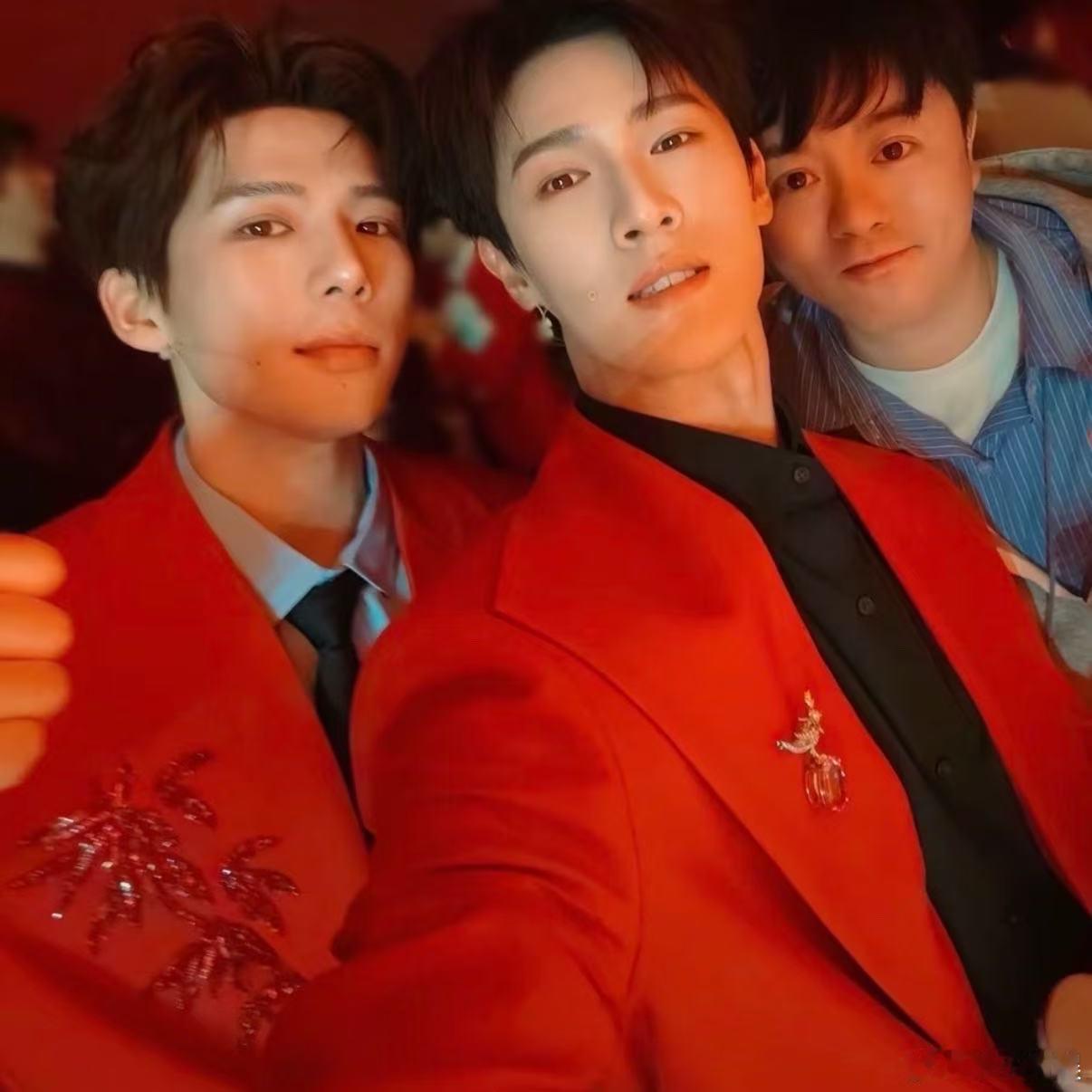 王安宇李昀锐合照李昀锐王安宇合照李昀锐王安宇合照，好帅，