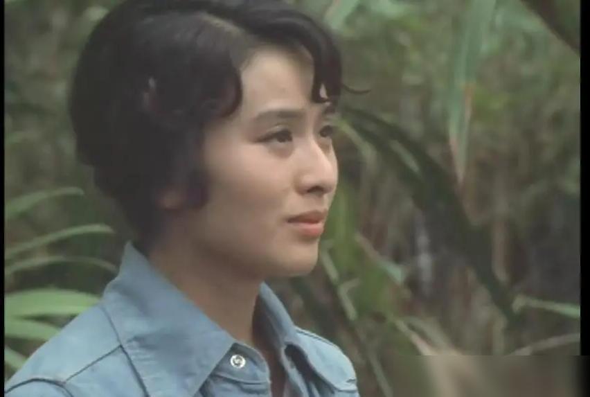《望乡》1978年在国内上映，120分钟剪成80分钟。

现在回头看当年为那40