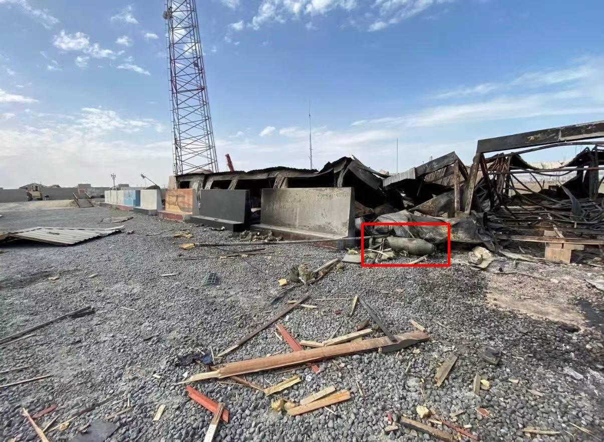 这次美国伊朗大战最诡异的“铁证”就是：伊朗无人机打击美军指挥所的现场，出现了一枚