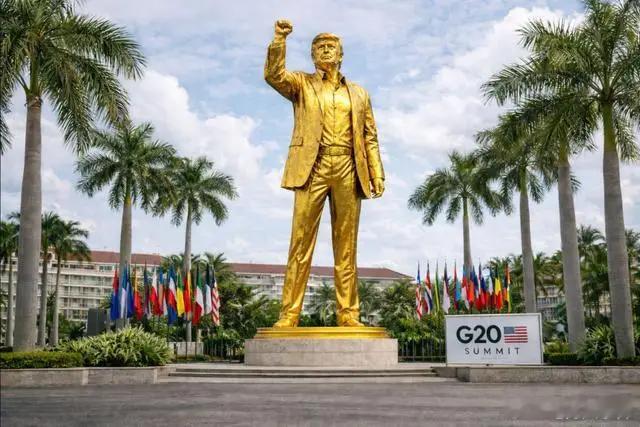 如老特能协助我们不费一枪一弹收回台湾，国人会为他在中国塑一座雕像。 ​​​