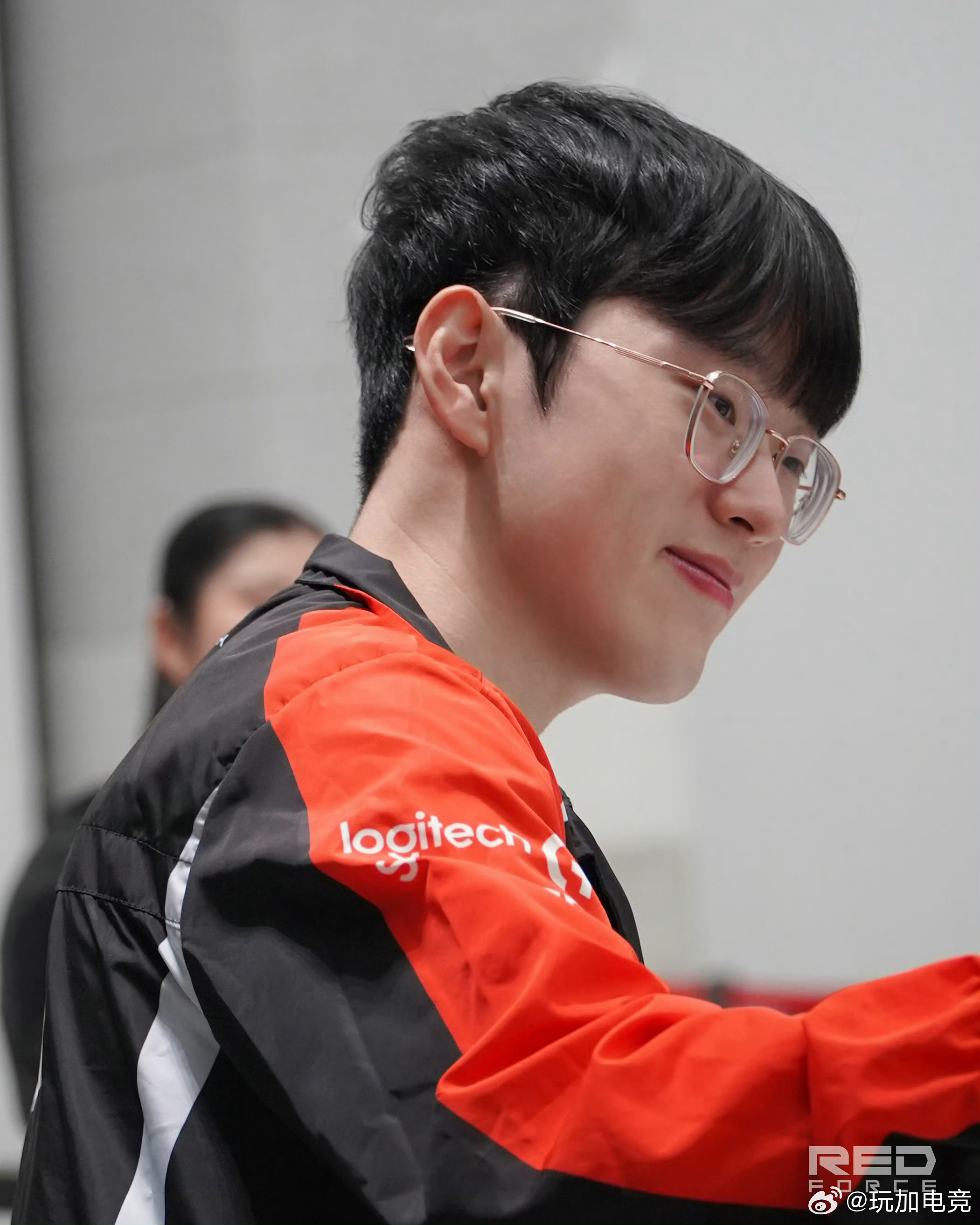 玩加专访 预告今天我们将有机会采访到Scout选手，大家有什么想问的问题吗？期待