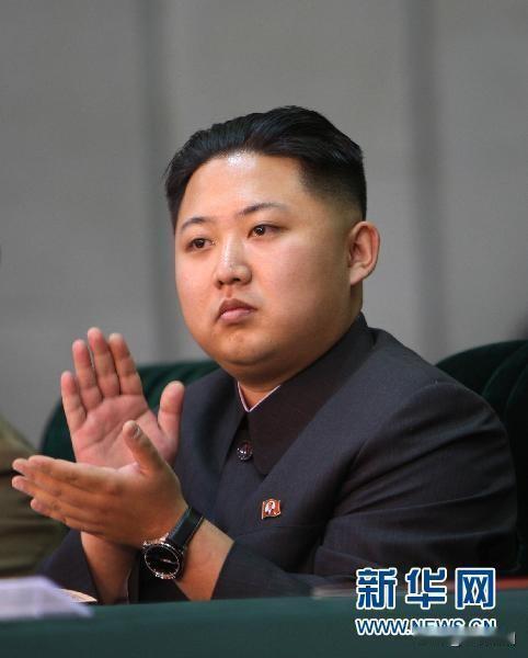 其实挺佩服朝鲜这个年轻的金将军…
 
金正恩，1984年1月8日出生，今年42岁