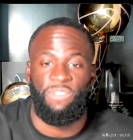 近日，德拉蒙德-格林1在自己的播客节目中谈到了NBA球员的薪资发放方式，并介绍了