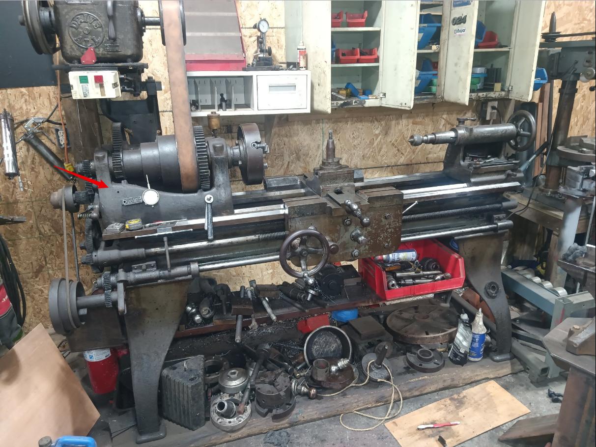 展示了一台罕见的 F.E. Reed 车床，其上刻有 1888 年 9 月 4 