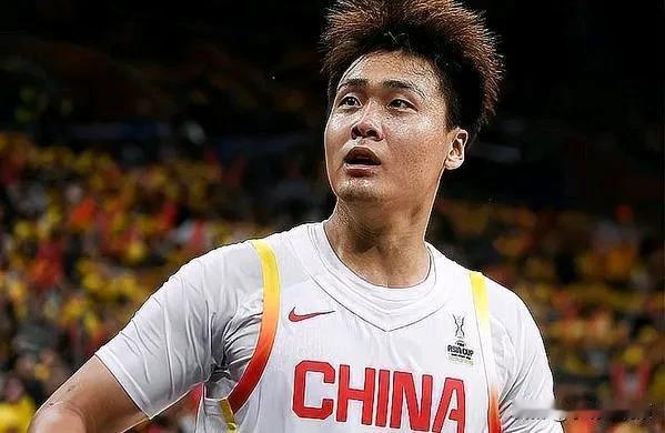 男篮队长赵睿深夜道歉，不应当将情绪发泄在球迷身上

中国男篮队长、北京北汽男篮球