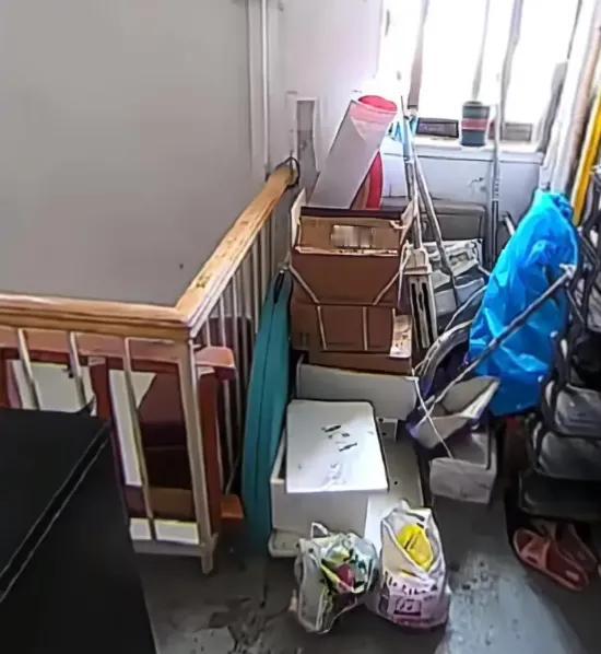 ​垃圾不要放我家门口！一句再普通不过的提醒，竟让上海一名女子差点丢了命！

11