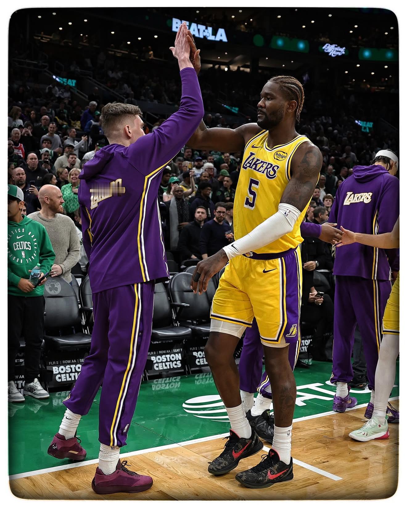 D✖️A各位中午吃饱喝好 