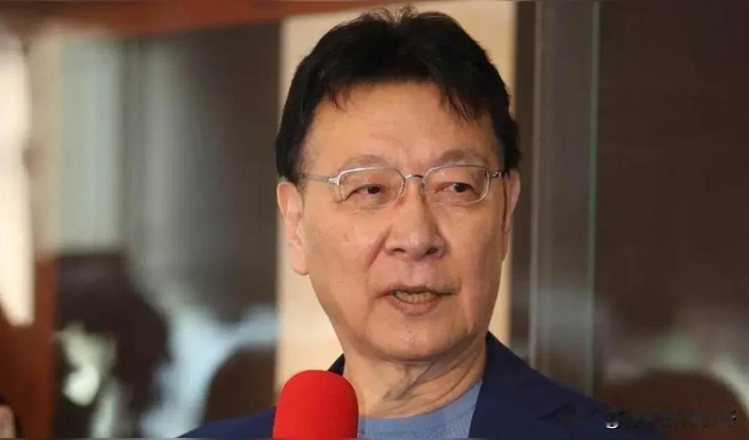 赵少康这次彻底不装了！
“国民党浅蓝也好，深蓝也好，都无所谓，但国民党绝对不能是