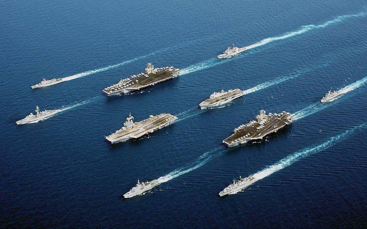 美国如果把军费提高到2万亿美元，是不是就能拥有22艘航母编队了？

答案特简单：