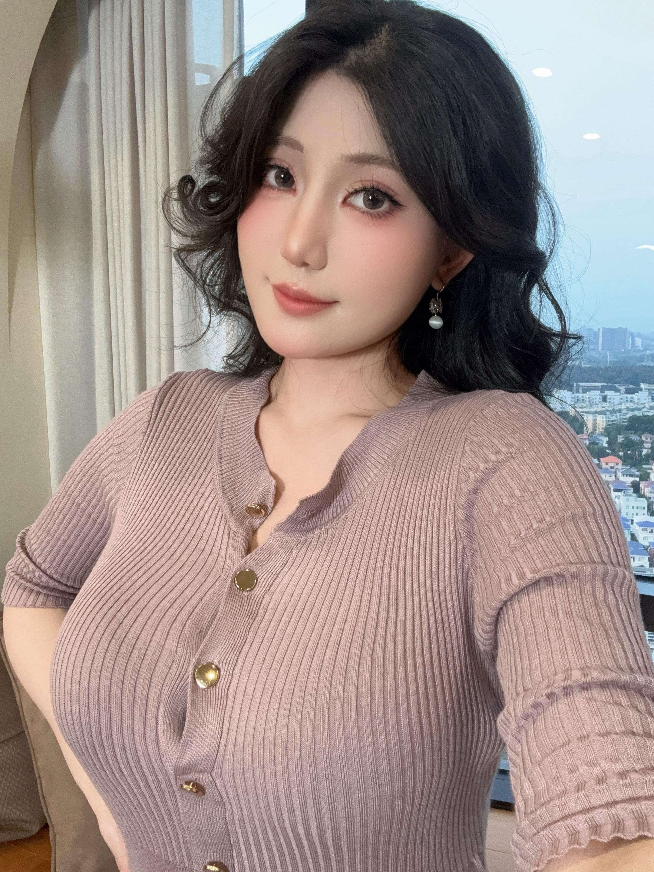 不要相信任何一个女人，除非那个女人是我