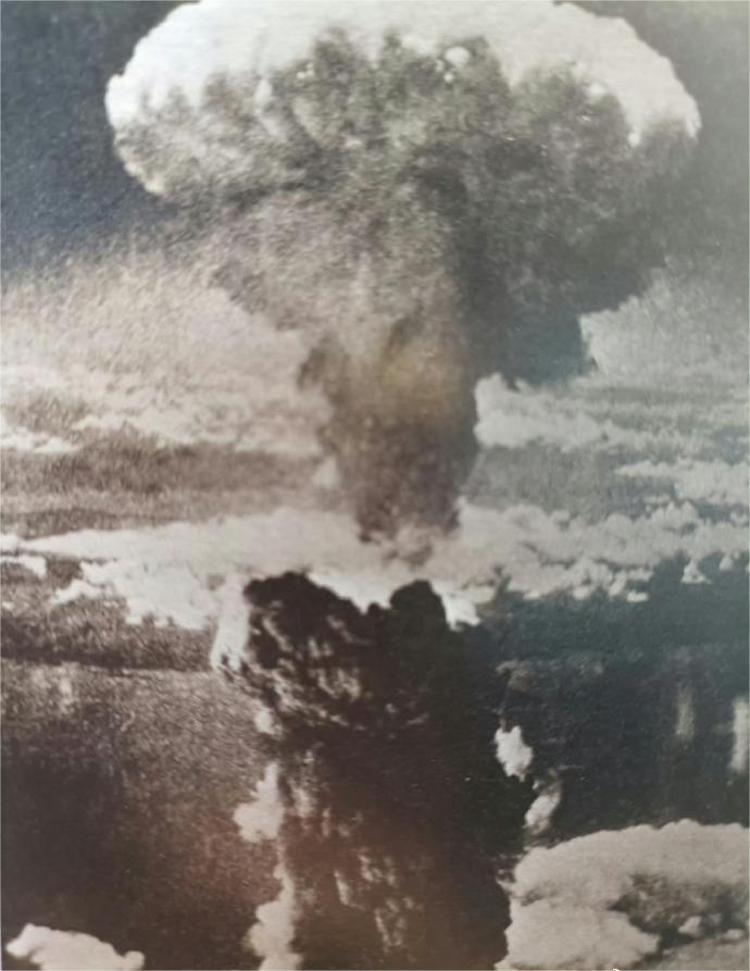 1945年8月6日美国在日本广岛投掷原子弹。 ​​​