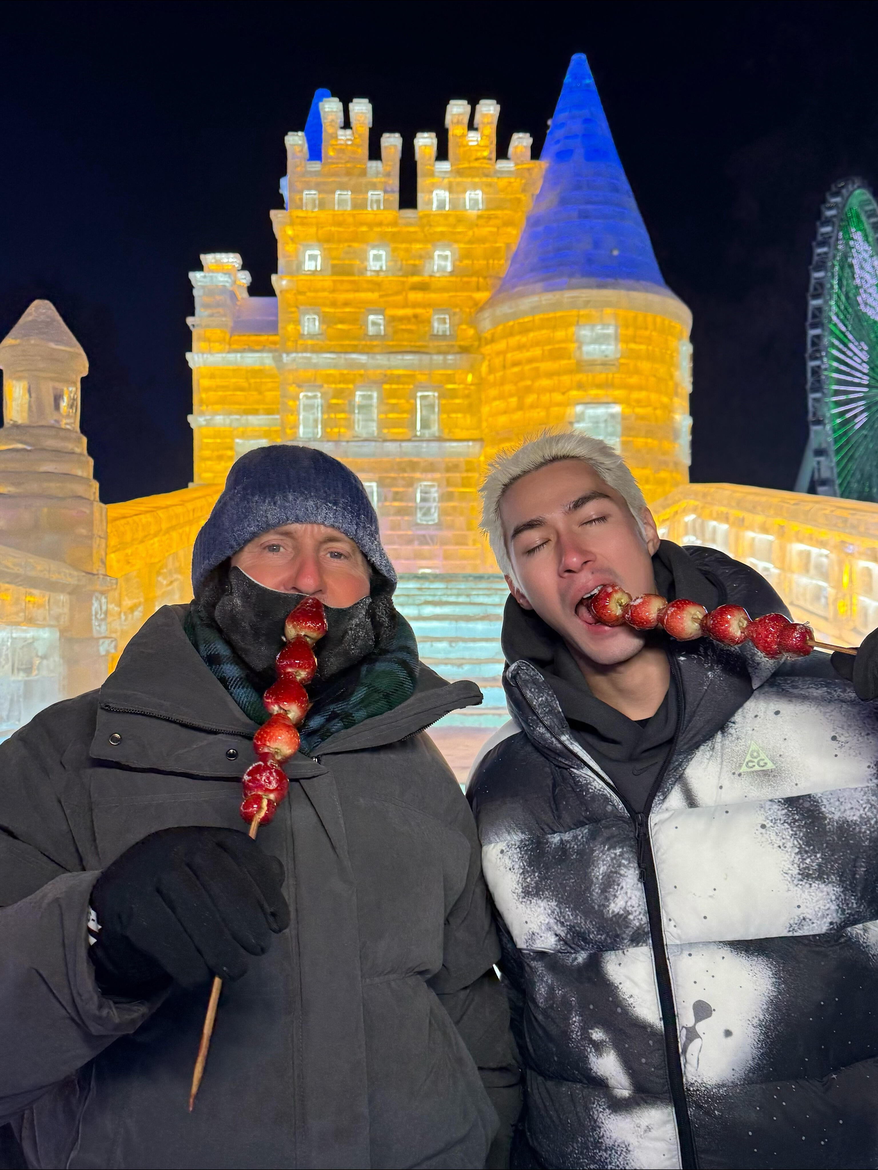 东北大鹅连米卡爸爸都没放过 谁懂啊家人们，米卡带老外爸爸勇闯大东北，冰钓、花袄、