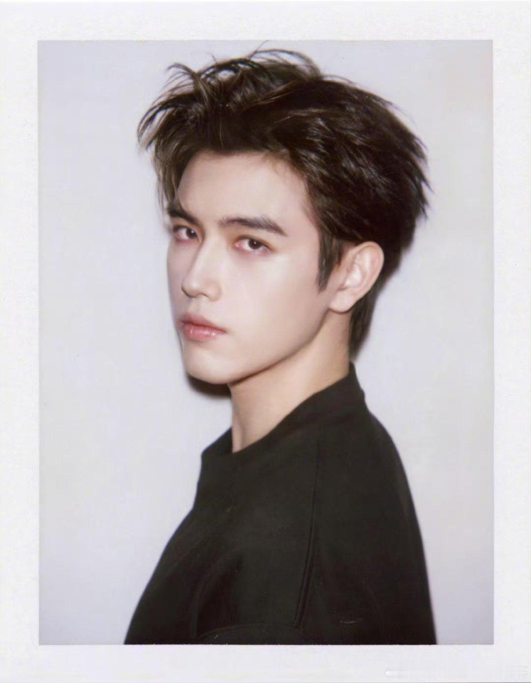 陈飞宇陈飞宇最新撕拉片营业，✌️🤙陈飞宇 太好看了最权威的撕拉片出现了 