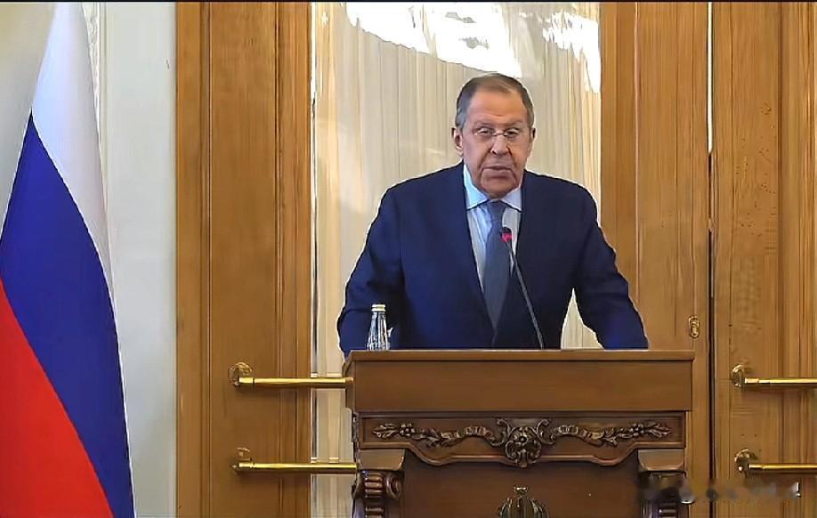 12月9日中午的最新消息速报，全都不容错过，第八条：俄外交部警告美委冲突风险：俄