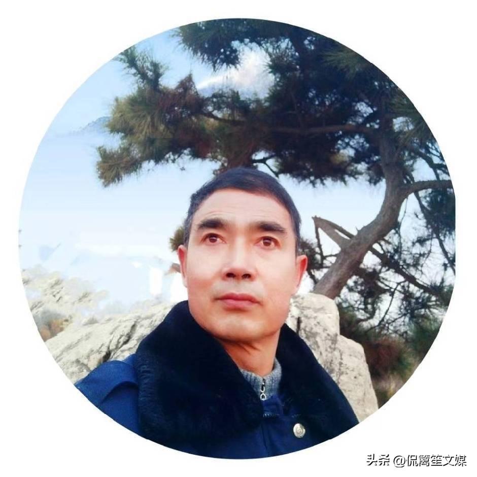 回乡小居（文赋）
文/刁圣春
乡间故里，祖辈连心。看晚霞欲坠，怜倦鸟回飞。虽然房