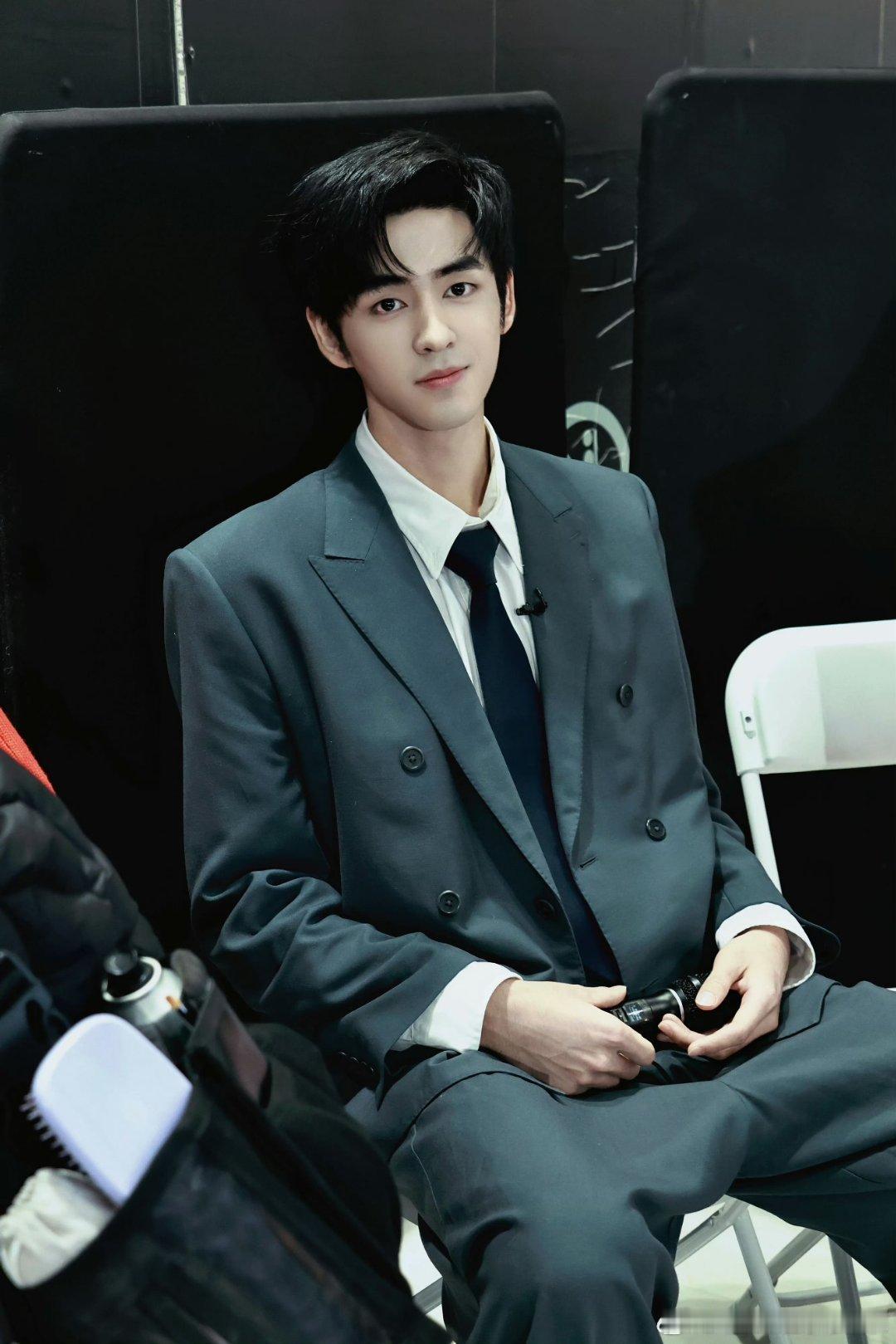 声鸣远扬唯一金v选手张卓尔未来可期！金 v 只是起点，更多精彩舞台还在后头！声鸣