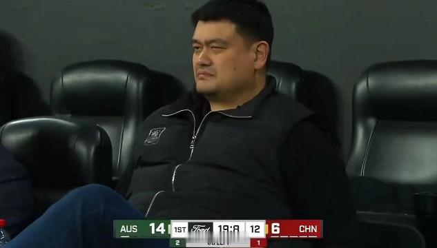 你们说说，到底差距在哪呢？#中国男篮vs澳大利亚男篮# ​​​#中国男篮输给澳大