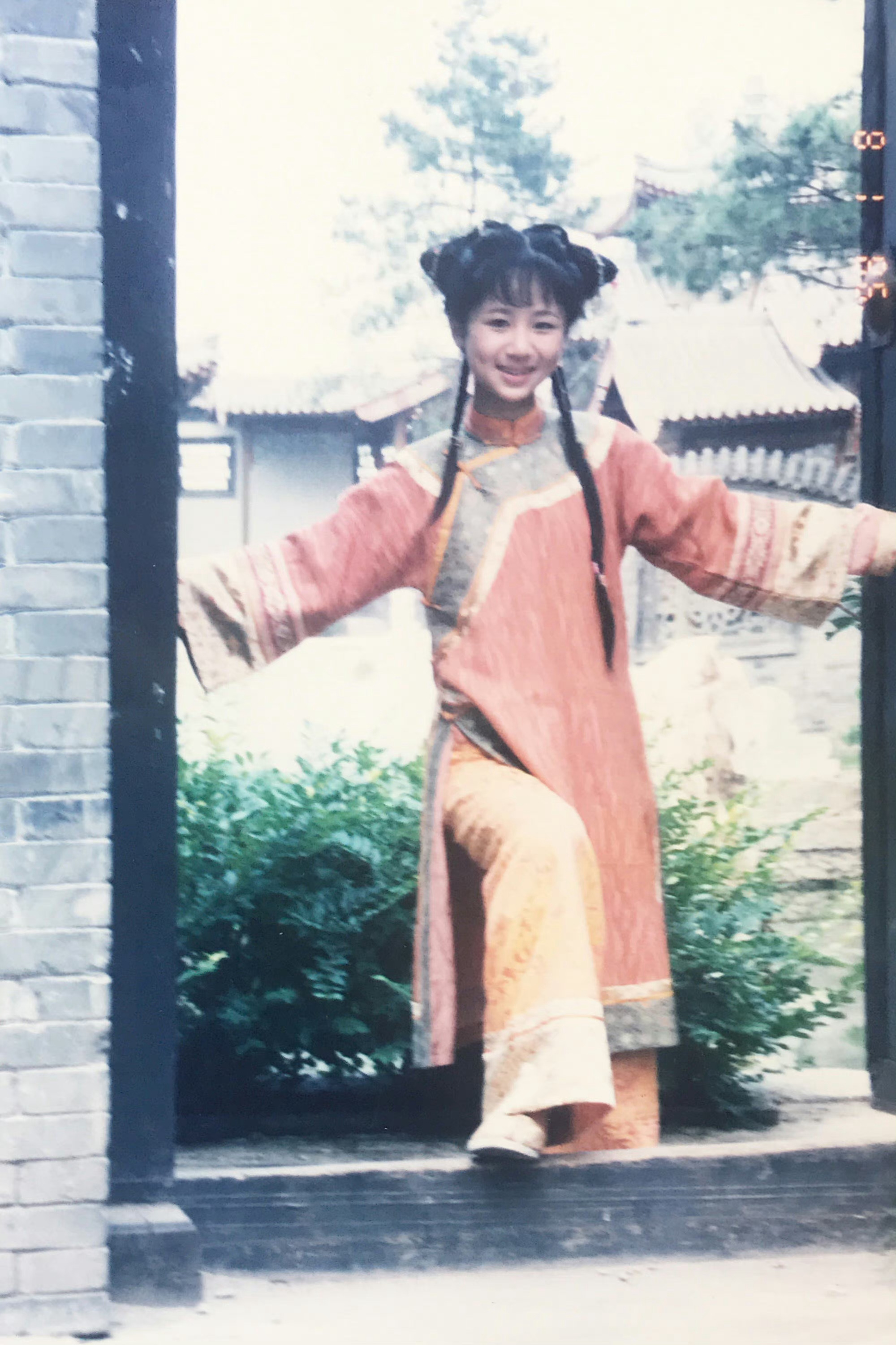 #杨紫[超话]# 你好，我叫杨旎奥祝大家周末愉快💜#1106陪杨紫浪漫环游# 