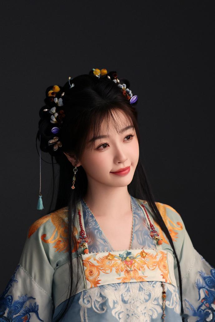 #虞书欣蓝色新皮凌妙妙# ​​​#虞书欣凌妙妙蓝色新皮肤#虞书欣演绎的凌妙妙蓝色