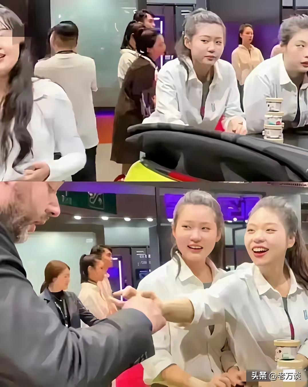 两位小姐姐面对国人和外国人的同一个人两副嘴脸让人心寒。一副是冷冰冰且敌视的眼光，