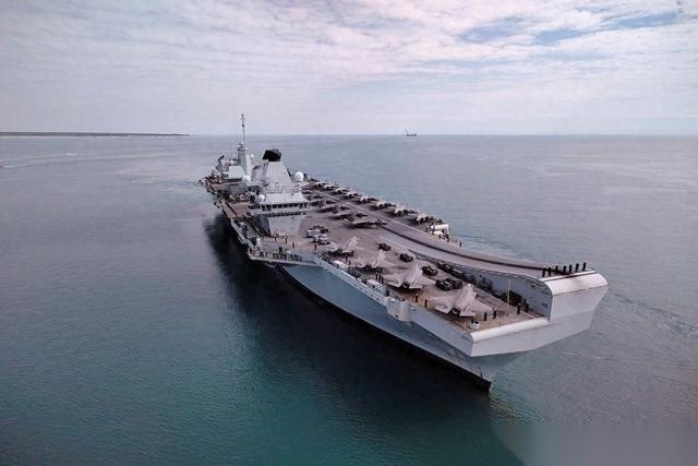 据英媒报道，英国皇家海军的旗舰“威尔士亲王”号已经提升了战备等级，正为部署到中东
