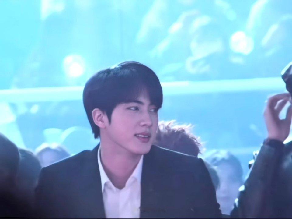 爱上哥哥是我的命运啊。 