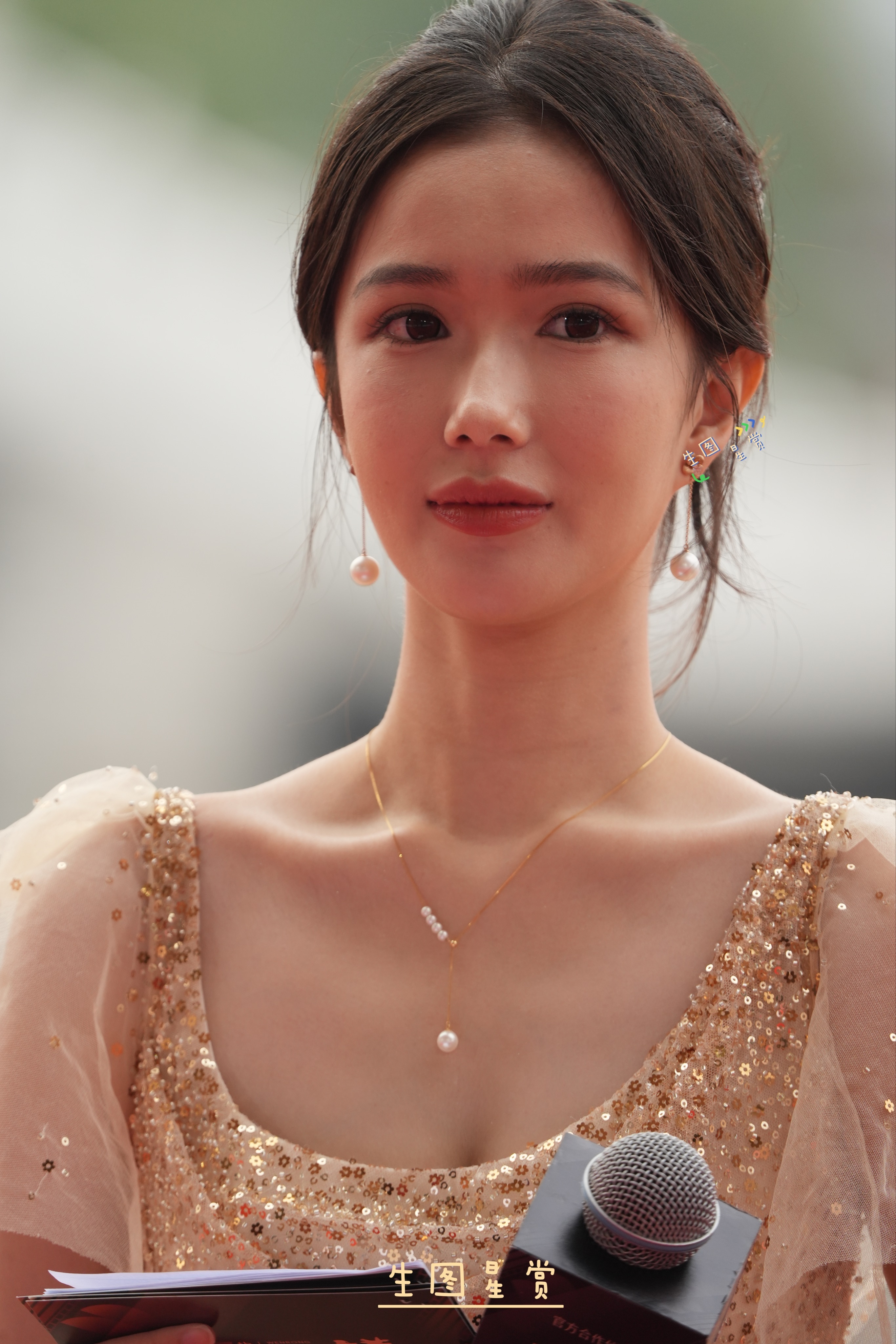 月月×文荣奖红毯主持人横店影视节 ​​​