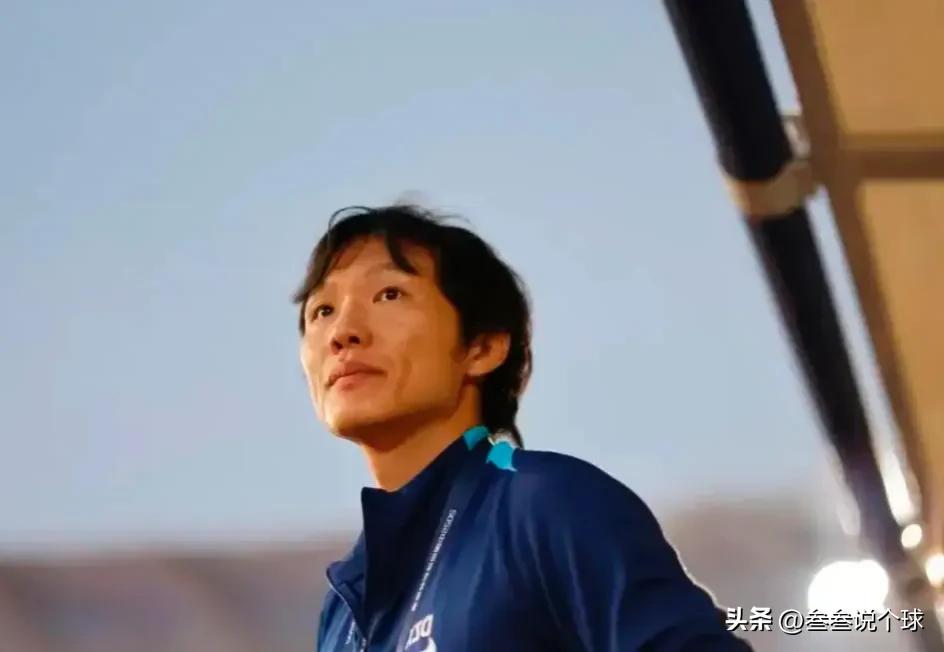 邓卓翔，是什么让他成功带领三镇如此牛，我想应该是他做对了这几点：
1. 对足球的