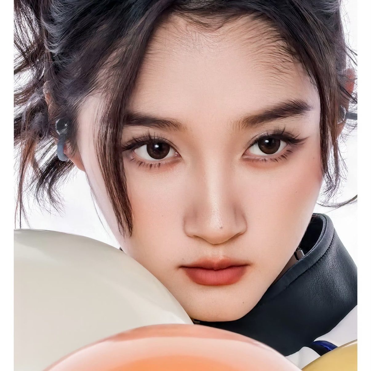 娱乐关晓彤脸部特写关晓彤怼脸特写好清晰的脸部 