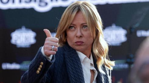 【意大利称美行动合法，巴西支持委合法政府】意大利政府将美国针对委内瑞拉的军事行动