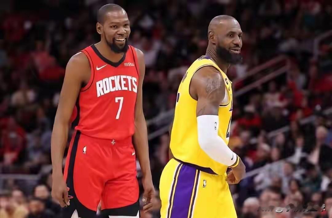 被迫变阵！4月25日，火箭再传来2个新的动态:
 
一、4月25日NBA西部季后