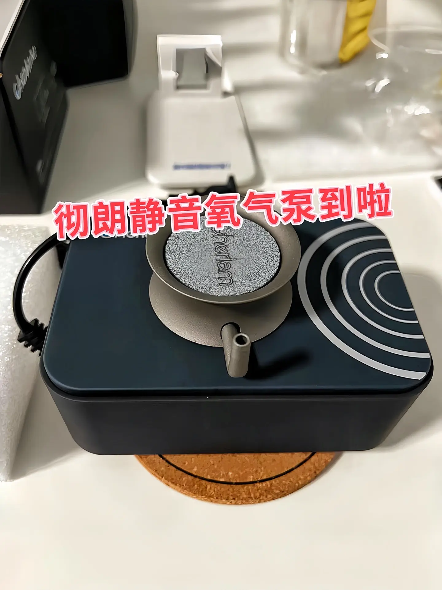 噪音控制出色  • 采用悬空隔膜结构等特殊设计，减少电机与外壳松动、电...