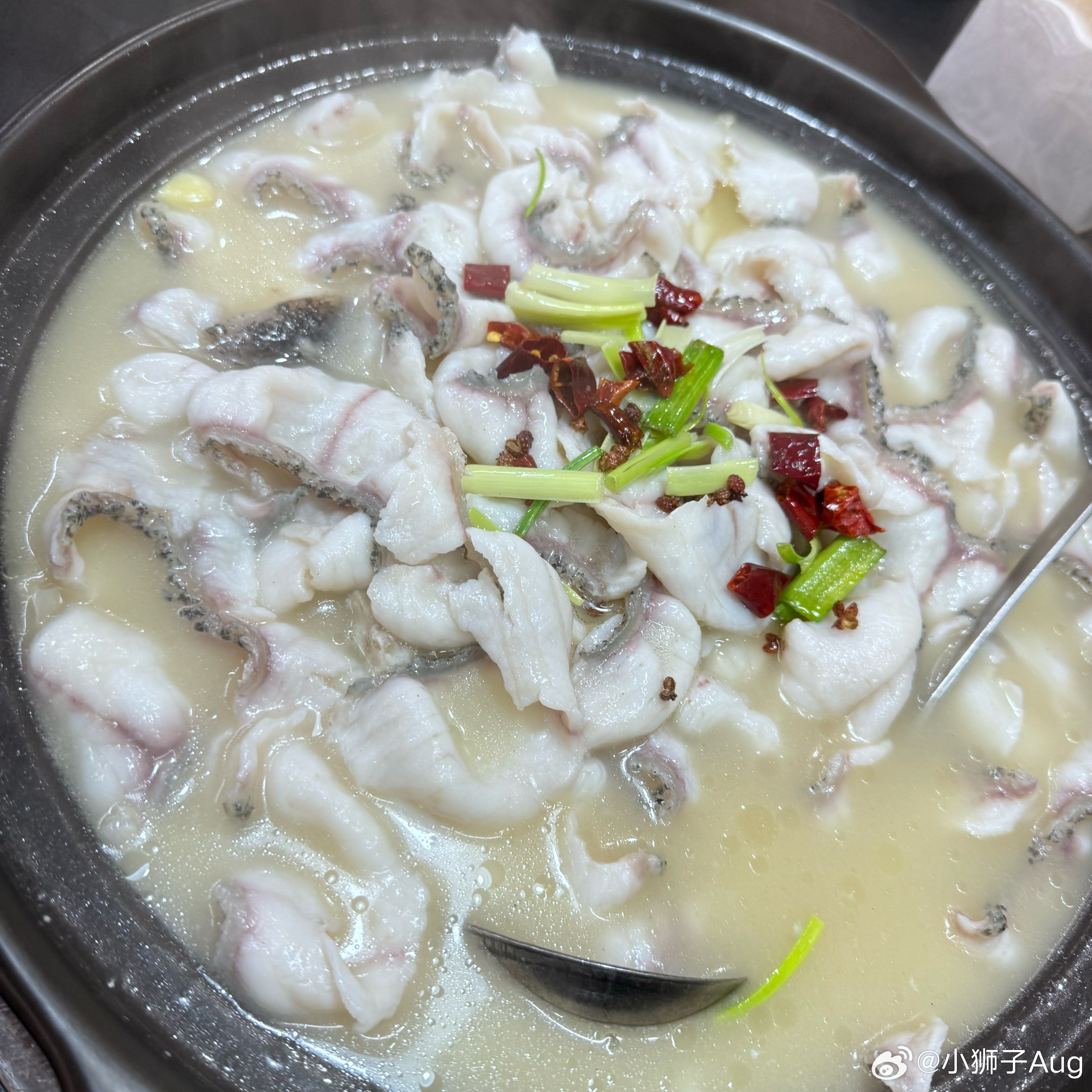 日常[超话] 一家很好吃的酸菜鱼😋 ​​​