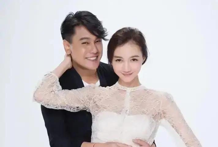 低谷三年，他一句话翻盘
 
2014年，潘粤明被全网骂到无戏可拍。朱孝天一个电话