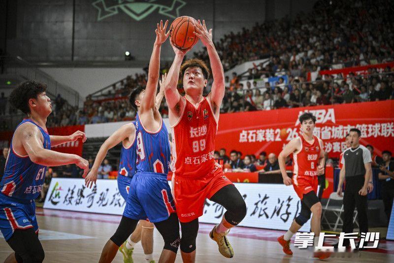 湘A长沙老大位置要让给株洲了？
湘BA决赛昨晚第一场，长沙队84:88不敌队！株