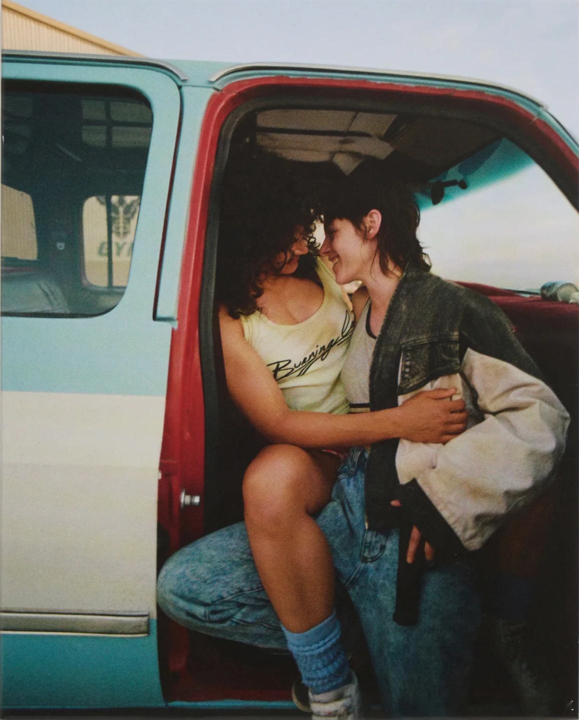 KristenStewart克里斯汀斯图尔特突然刷到 小K主演《血爱成河 Lov