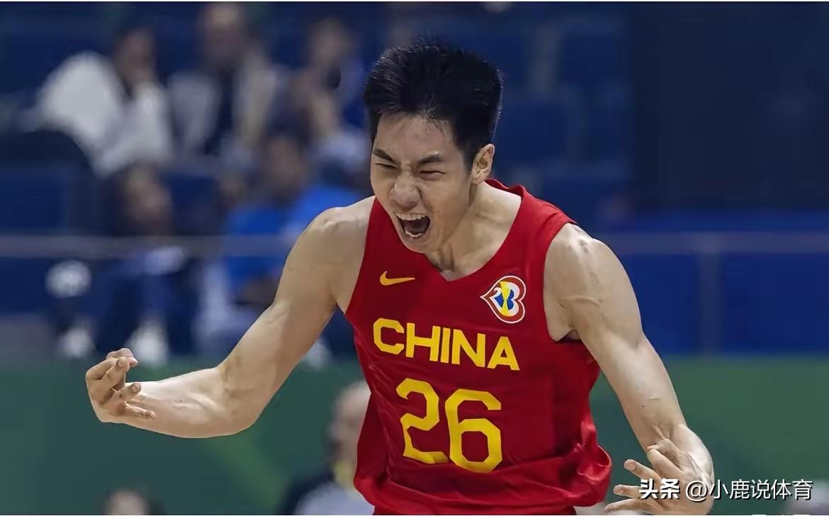 谁还敢说朱俊龙只是防守工兵？
 
孙铭徽布朗缺阵。
他直接扛起全队。
 
持球过