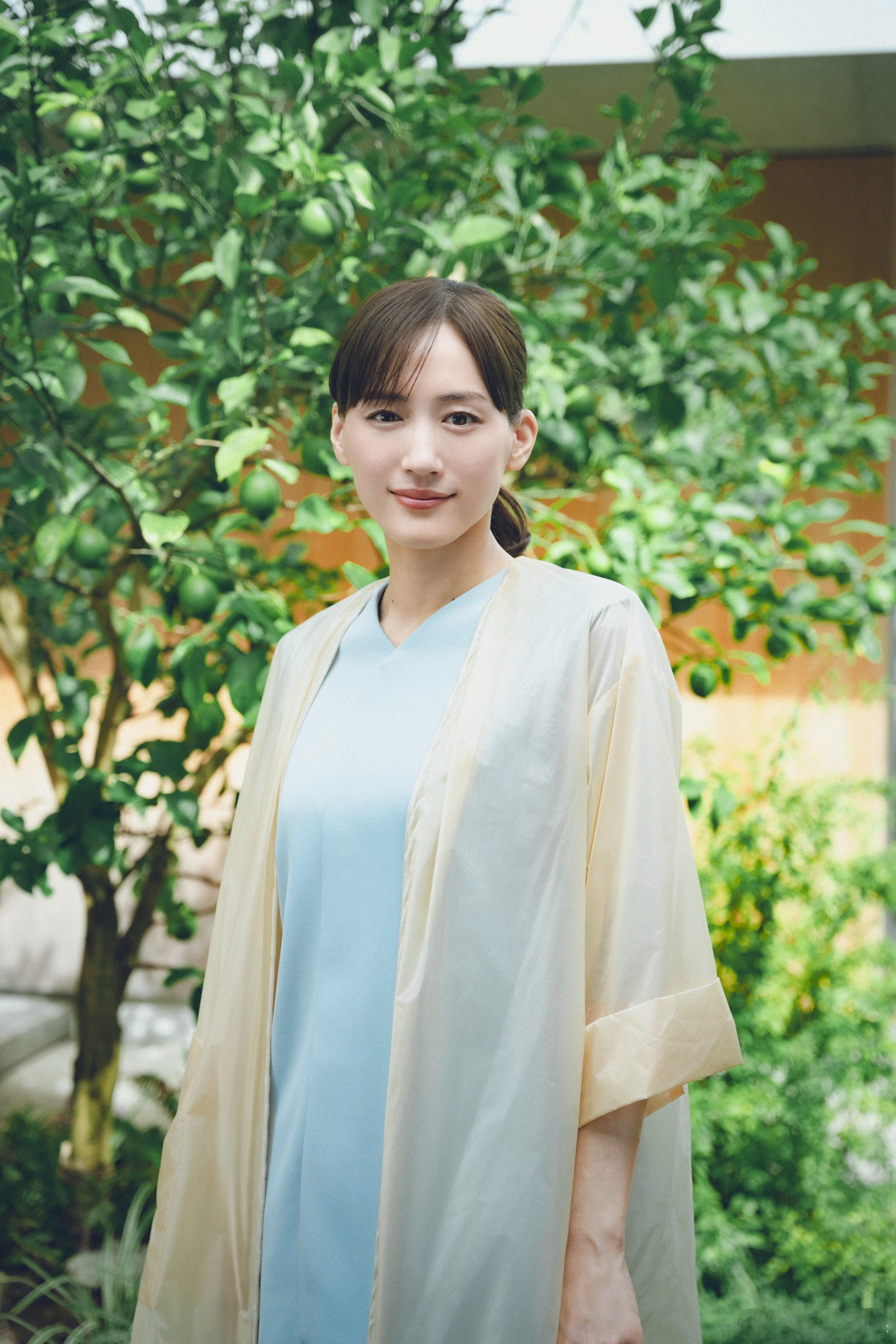 绫濑遥 确认作为嘉宾出席富士台音乐节目《STAR》第一期，将于5月28日播出。打