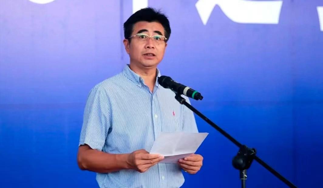 中泰之战前一天，足协主席宋凯战前动员，三句话令国足将士热血沸腾：
 
1、与泰国