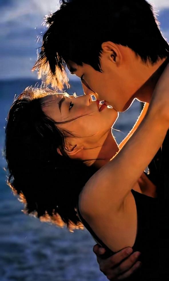 成年人的关系，睡一次就清楚了：
睡出来的真相，就这两条路。
睡过，才知道。
根本