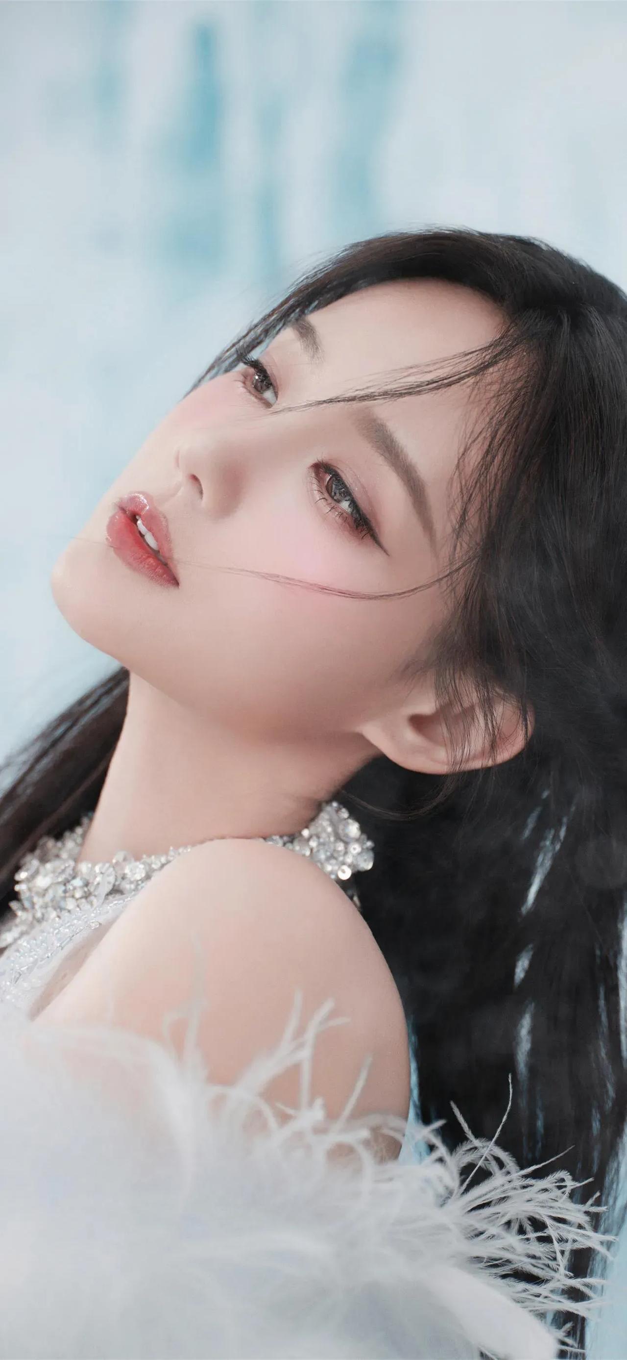 #明星美图# #女明星谁最美# #惊艳女神#
达人推荐 女主角唇泥