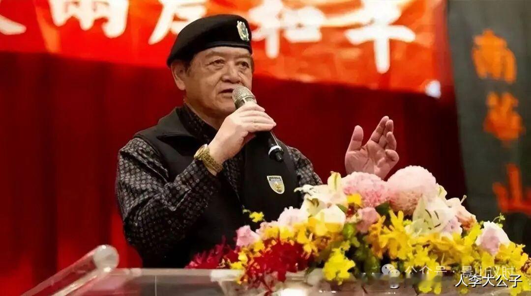 八十一岁的白发将军高安国，此刻身陷囹圄。他唯一的“罪名”，是大声疾呼两岸统一，揭